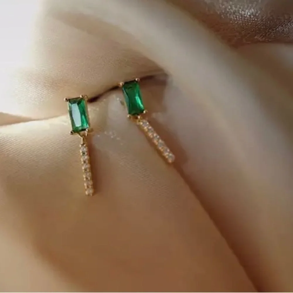 Emerald Rhinestone Earrings - Picture 1 of 6